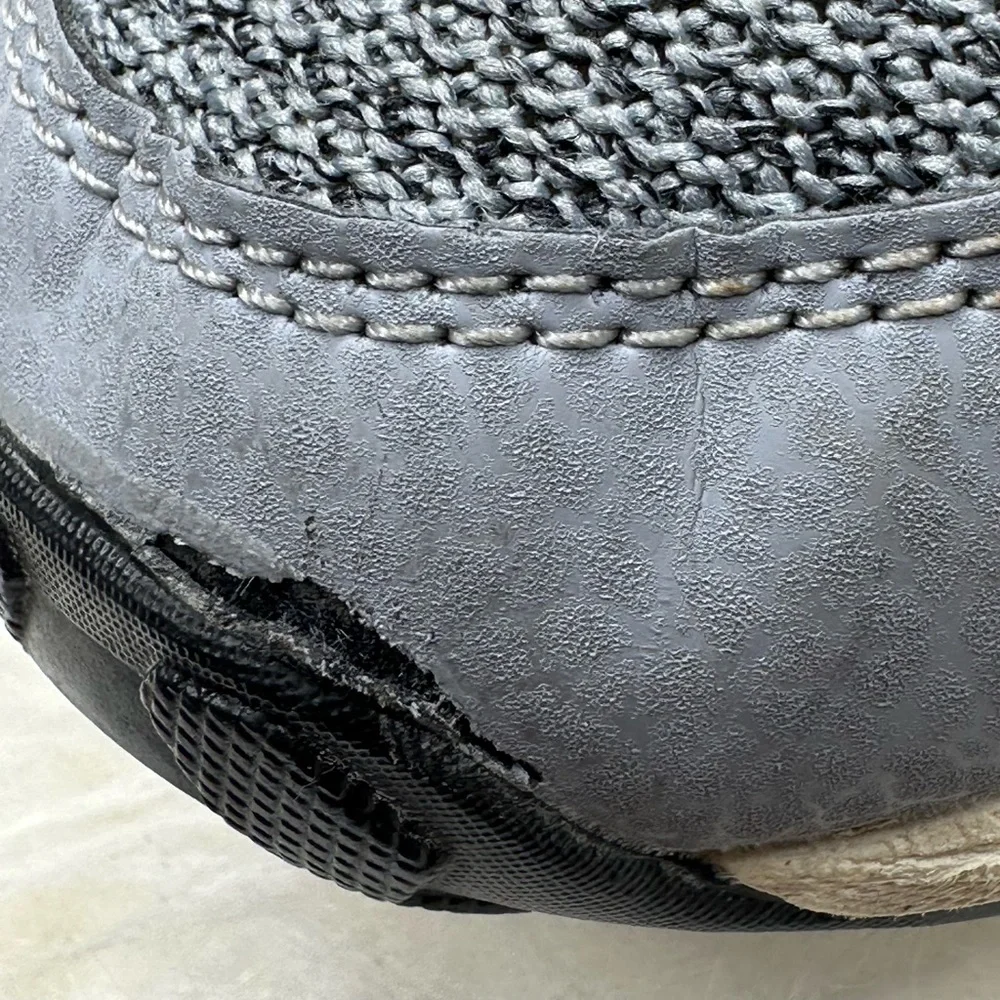 Asics Women’s Gel Venture Running Shoes Size 8 - Picture 12 of 14